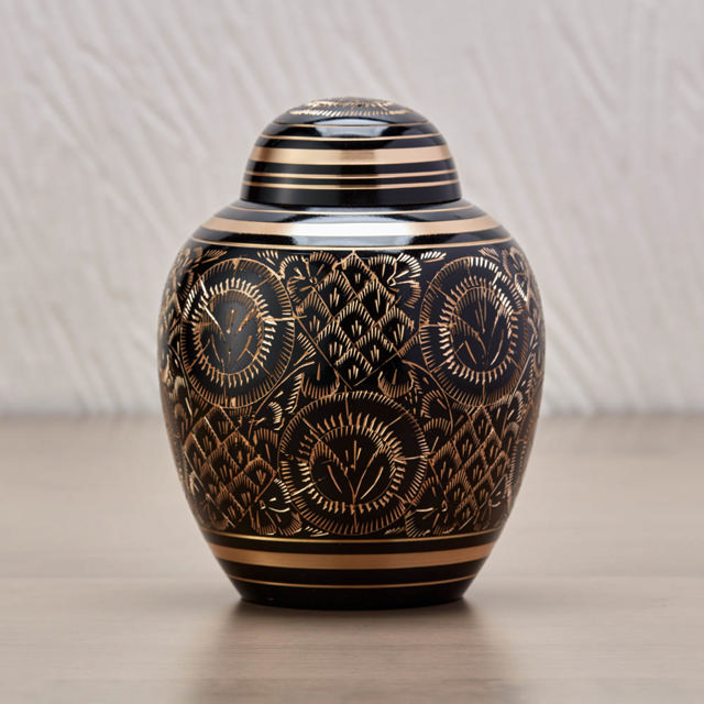 Radiance® Small Urn