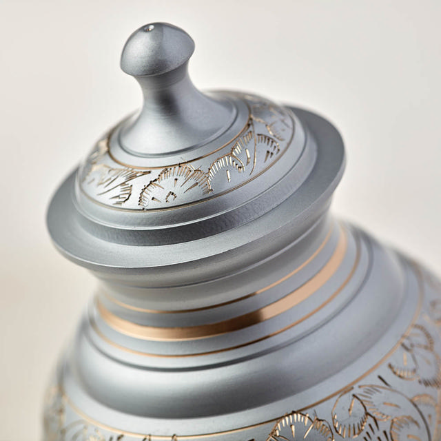 Silver Engraved Urn, 40 Cubic Inches