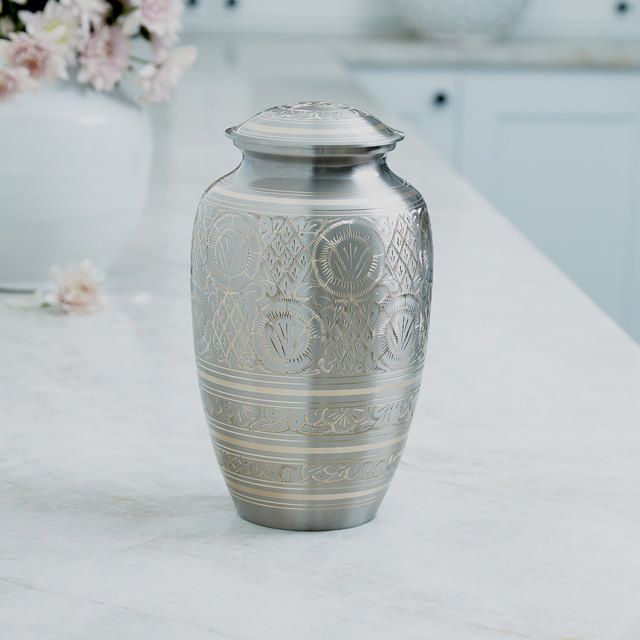 Classic Platinum, Full Size Urn