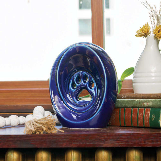 Tranquil Paw Blue
