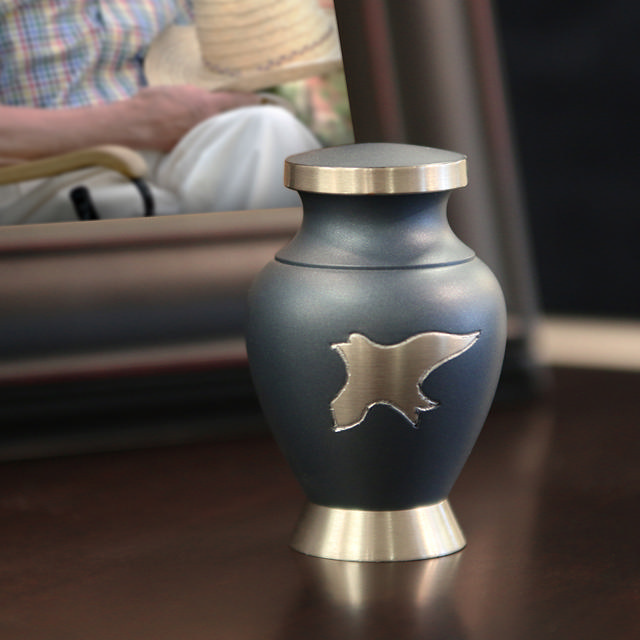 Aria® Ascending Keepsake