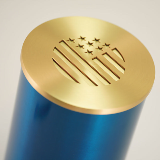 Cascade Scatter™ Geneva, Blue, Flag