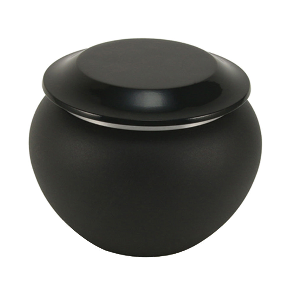 Pagoda Onyx, Small Urn