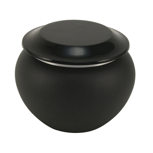 Pagoda Onyx, Small Urn